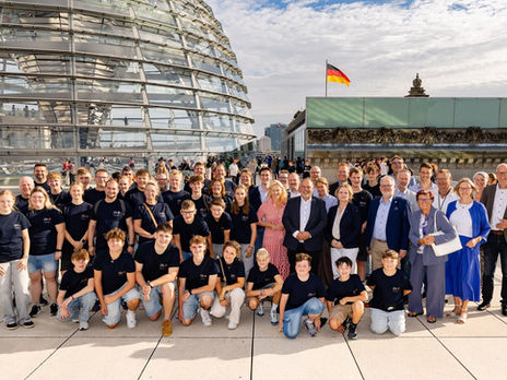 Jugendfeuerwehr und Kommunalpolitiker zu Gast in Berlin