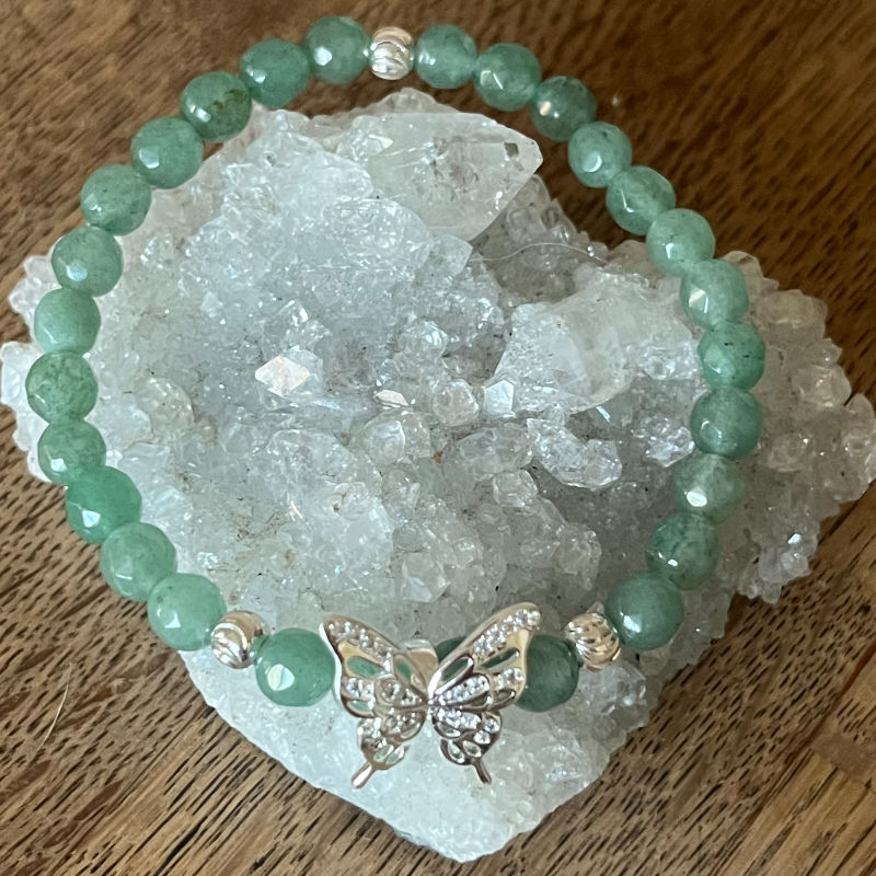 Bracelet aventurine verte facettée 6 mm plaqué argent papillon