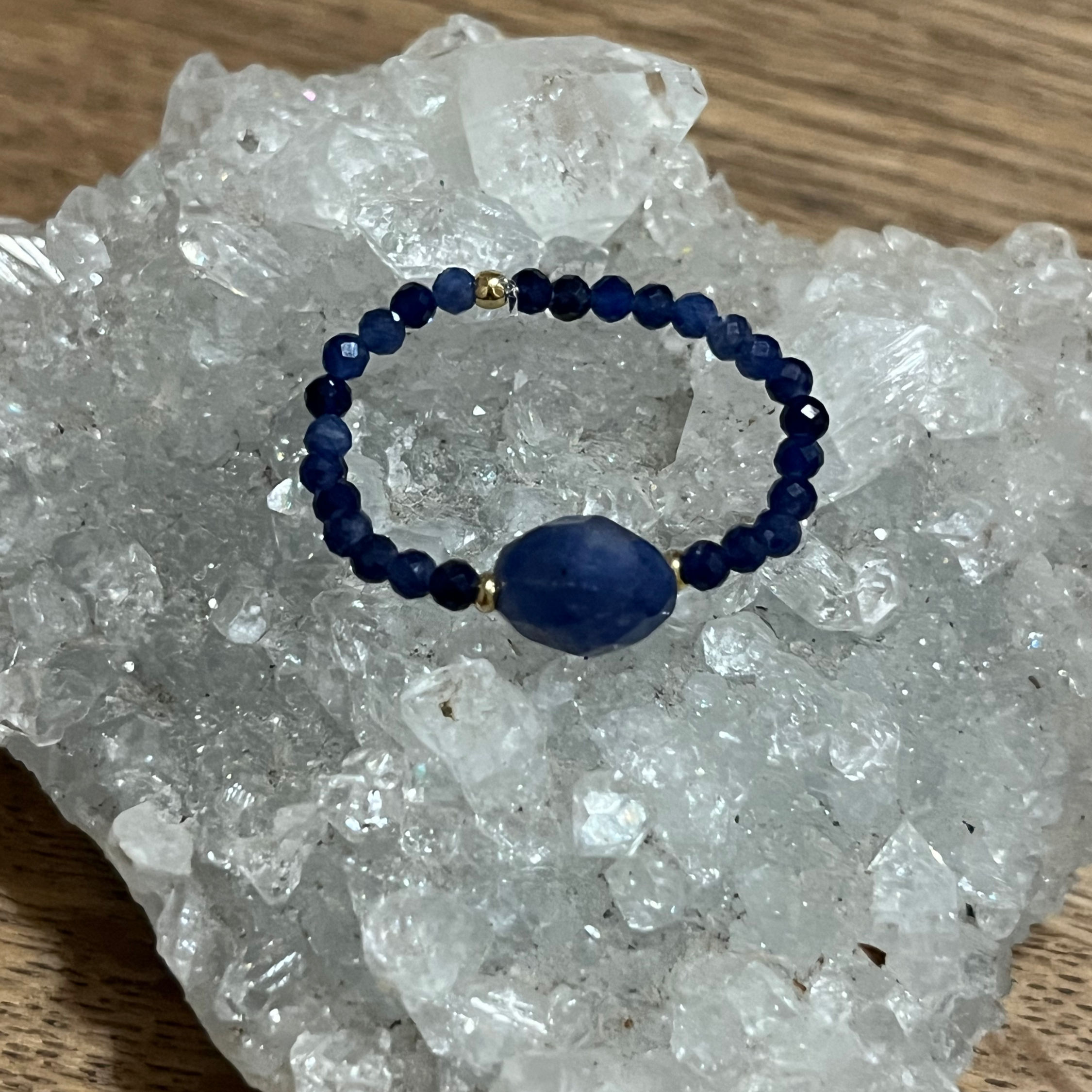 Bague sodalite facettée
