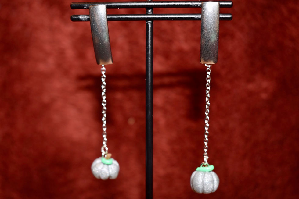 Thumbnail: Pumpkin Dangle Earrings (4 Styles)