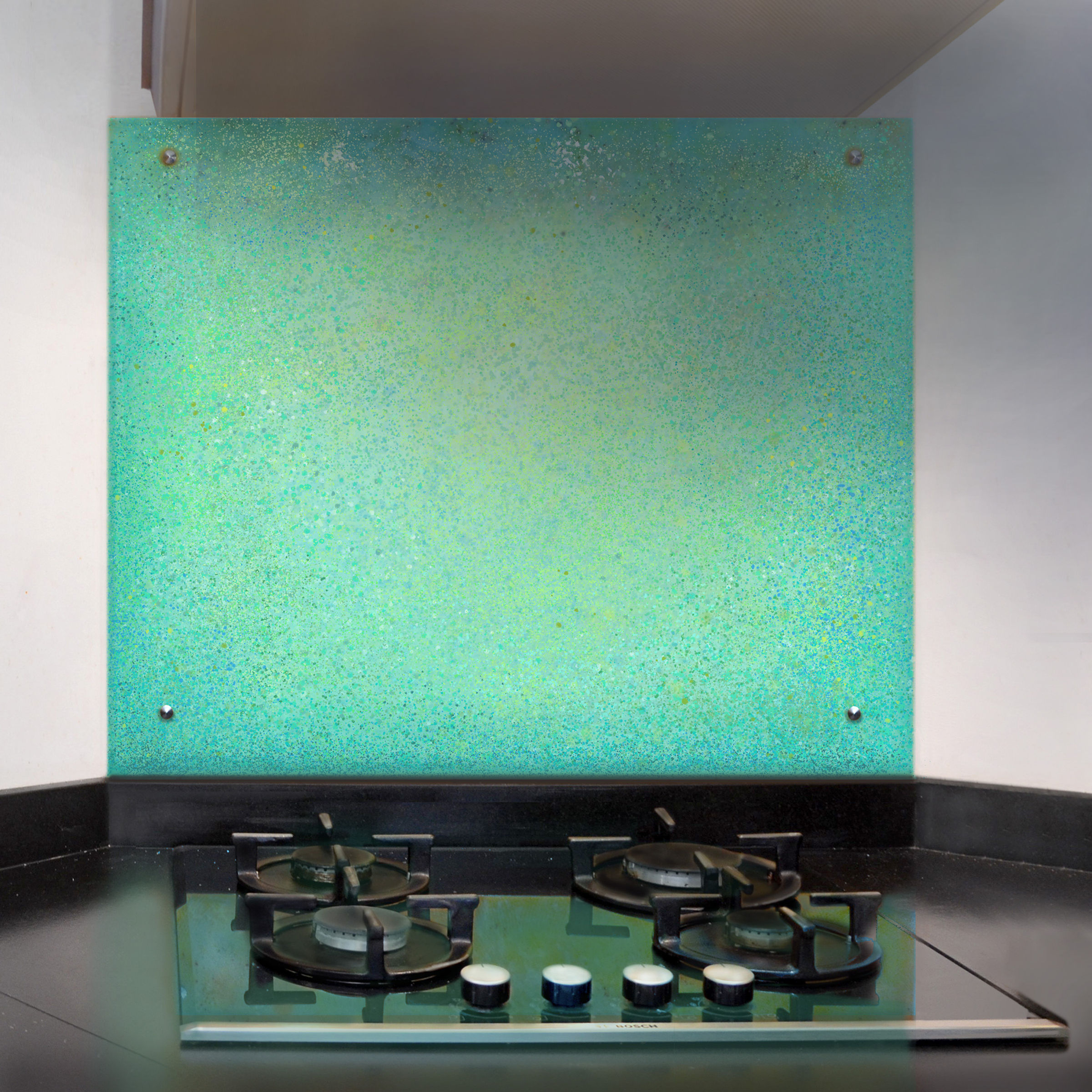 Crédences de cuisine et fonds de hotte monochromes