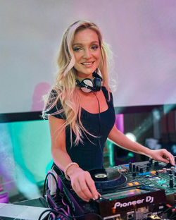 Monica Babilon - Hochzeits-DJ Basel3