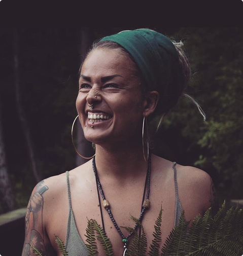 LYA_Liana personal photo_About me.png