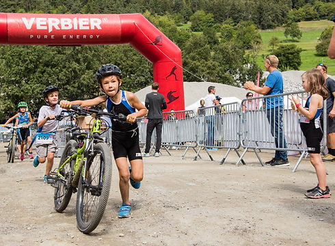 participants enfant cross triathlon Verbier .jpg