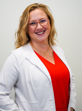 Dr. Stephanie Huhn