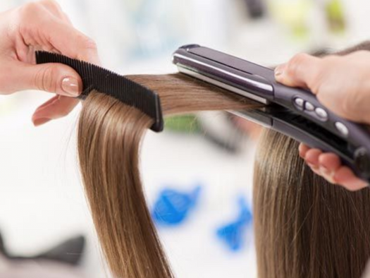 La ANMAT prohibió la venta de varios productos para alisar el cabello