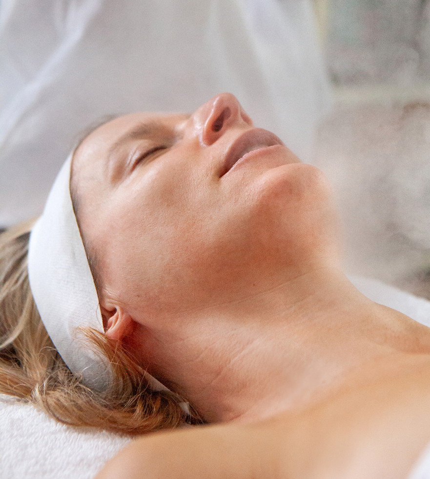 Georgina-Georgiu-Steam-facial-148.jpg