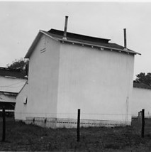 Tobacco barn 1956.jpg