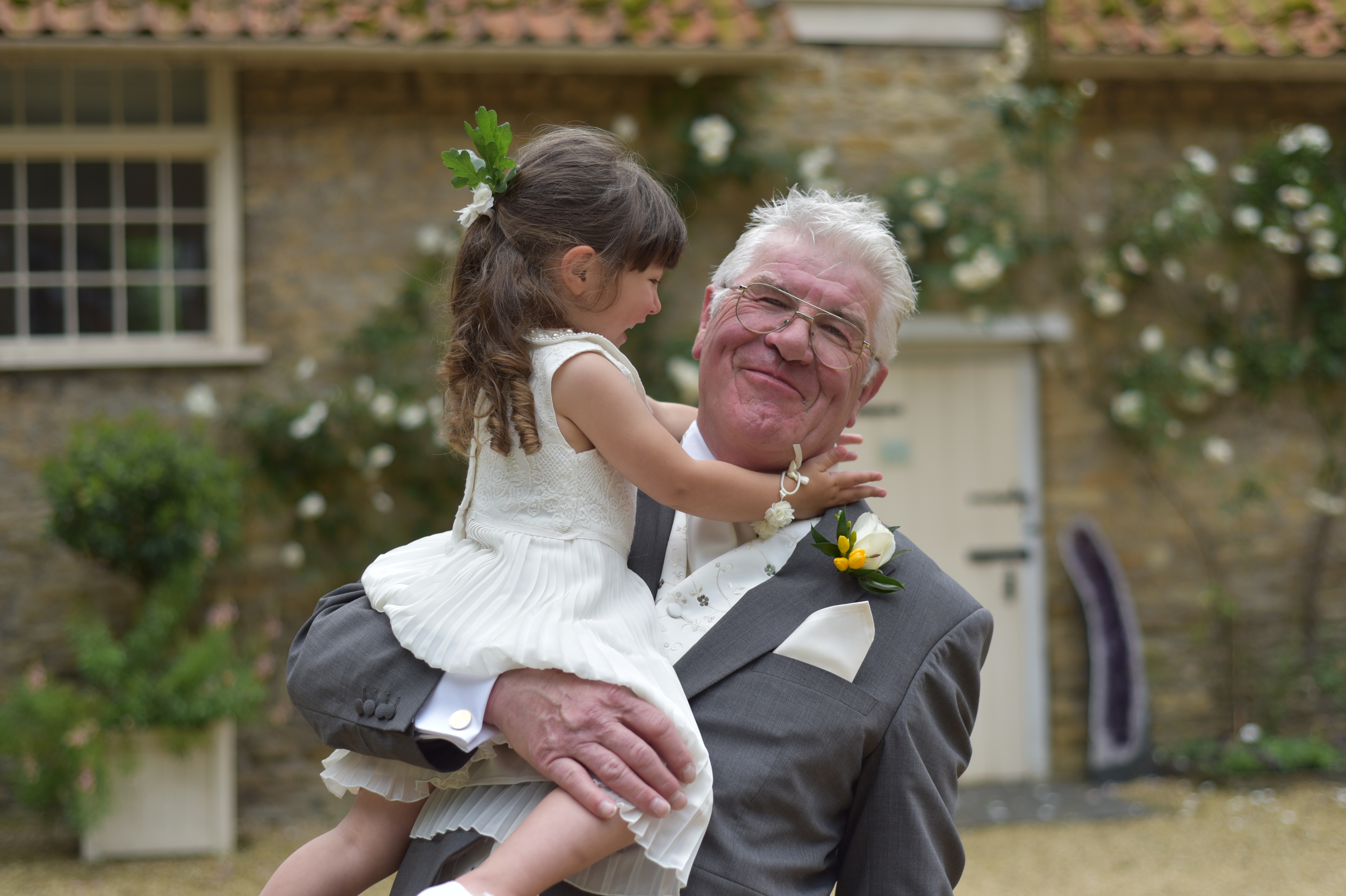 Father and niece of the bride