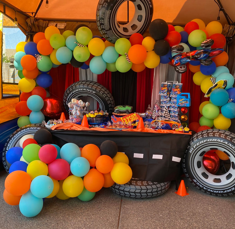 Thumbnail: Deluxe balloon garland (15 feet)