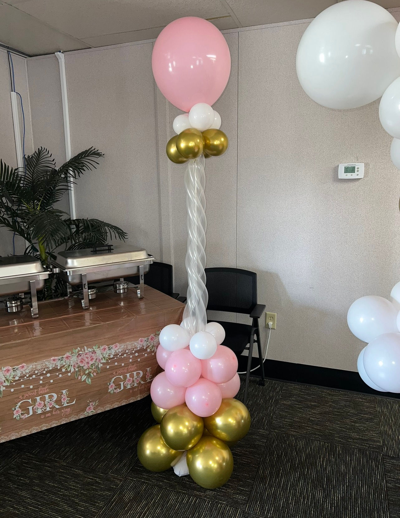 Standing Balloon Column