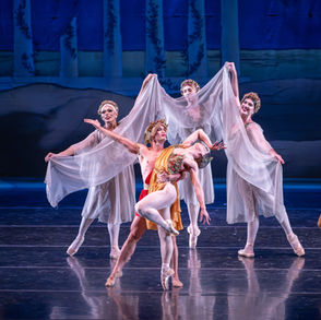 Les Ballets Trockadero de Monte Carlo Review: all-male ballet parodies centuries-old tradition