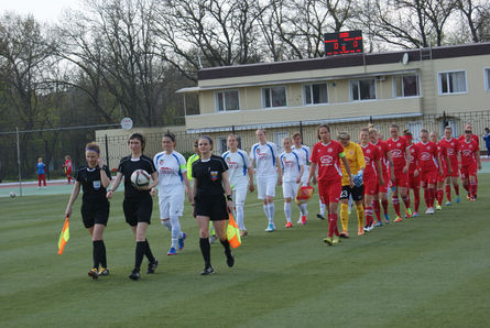 В Азове стартовал чемпионат России среди женских футбольных команд