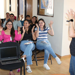 Imparte Sebiso curso de lengua de señas mexicana