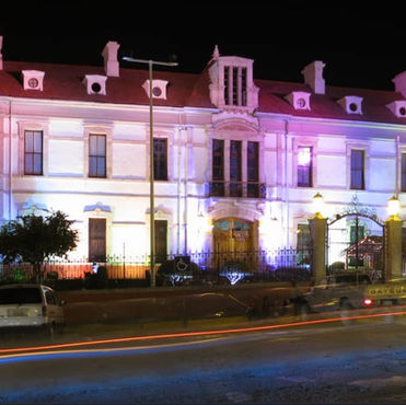 Suspende INAH obras de luminarías frente a Casa Rule por violación a ley de monumentos históricos