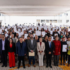 Reciben títulos de propiedad 250 familias hidalguenses