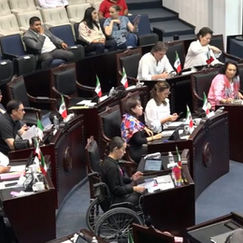 Balcón Político: Morena va por todo en el Congreso local