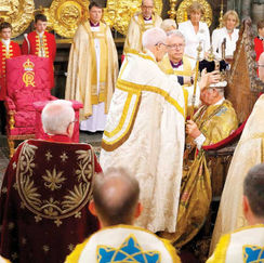 Inicia la era de Carlos III: Larga vida al rey