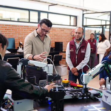 Convocan a jóvenes a participar por becas del Citnova