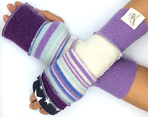 upcycled fingerless gloves - ladies purple and white stars_edited.jpg