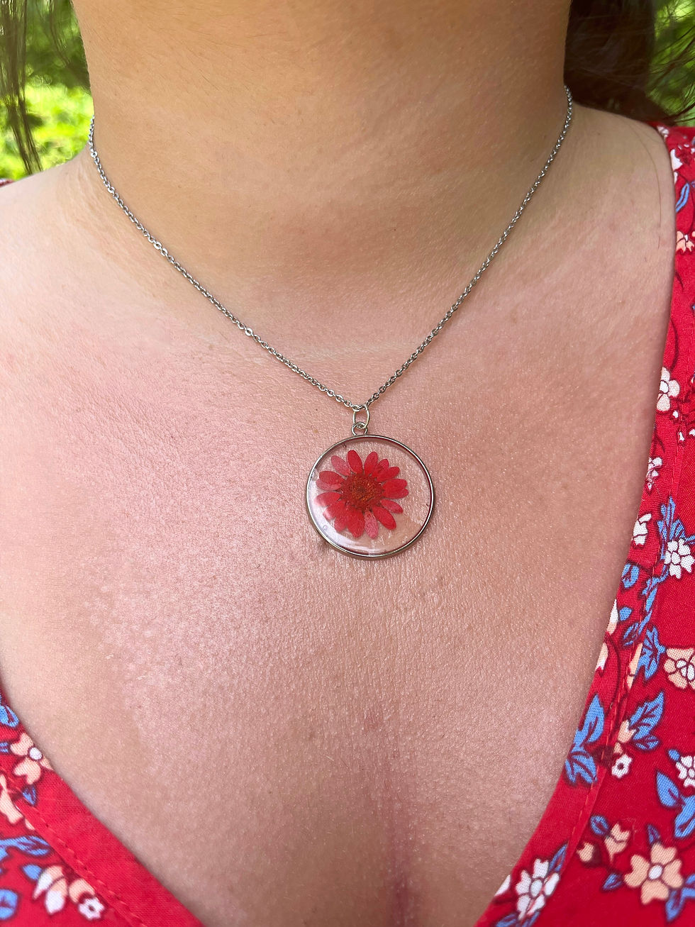 Miniature : Collier Marguerite Rouge Séchée - Chaîne en Acier inoxydable