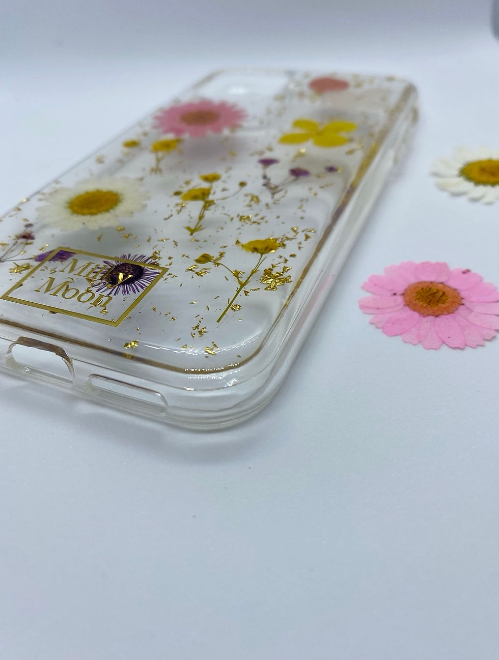 Miniature : FLORA | coque de téléphone en fleurs séchées multicolores et feuilles d'or