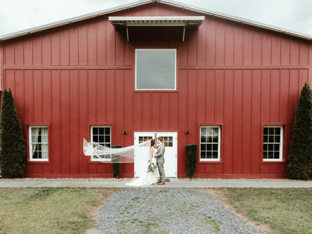 Top 5 Reasons Couples Choose The Heritage Barn as Their Wedding Venue