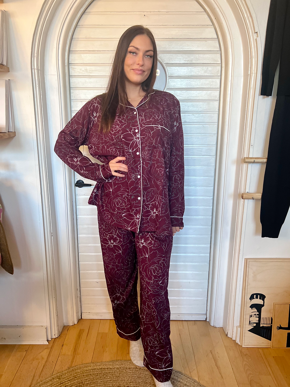 Miniaturebillede: STILLMIND Pyjamas sæt i silkeblanding - Purple Rain