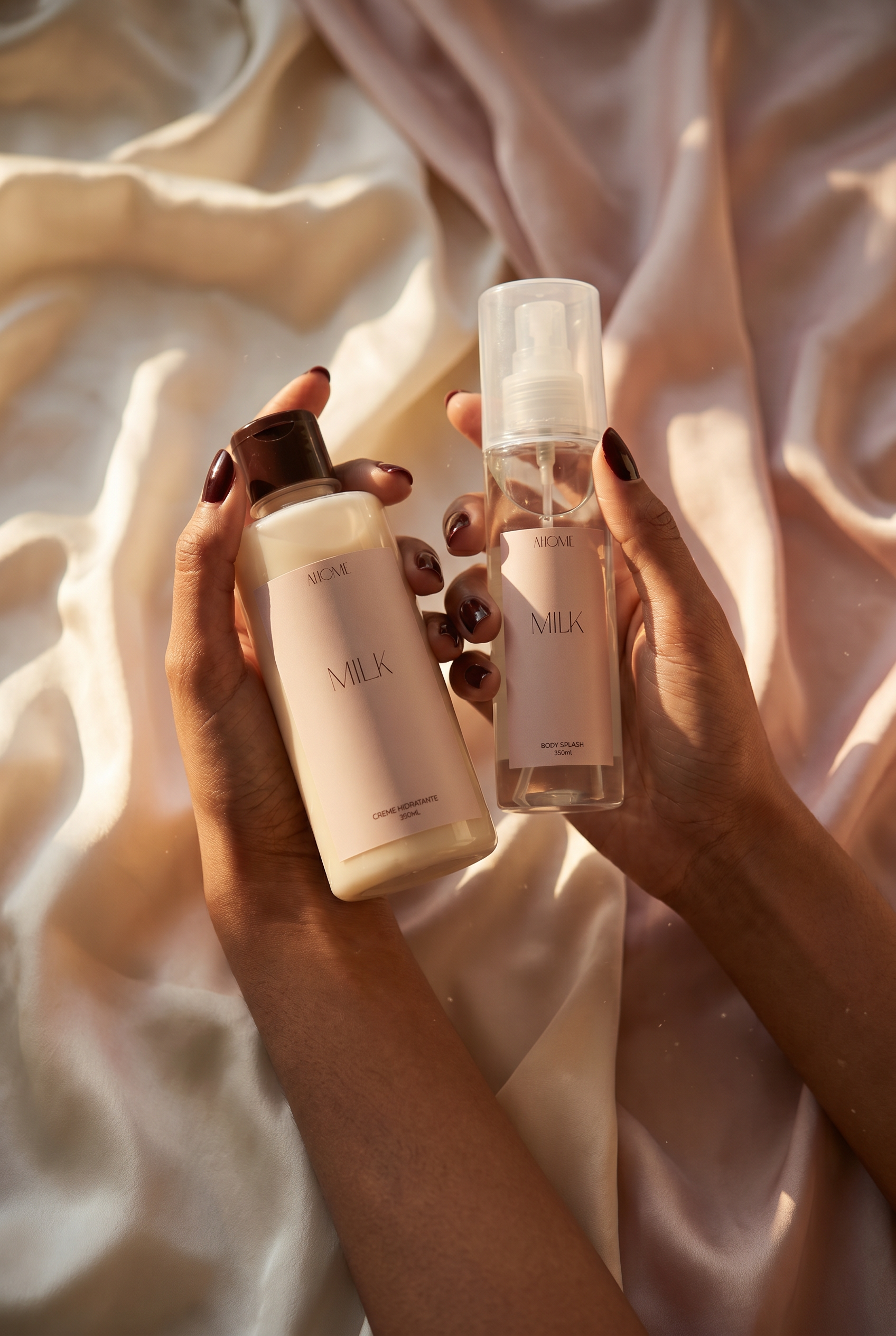 KIT Body splash 200ml e creme hidratante 300ml -Milk