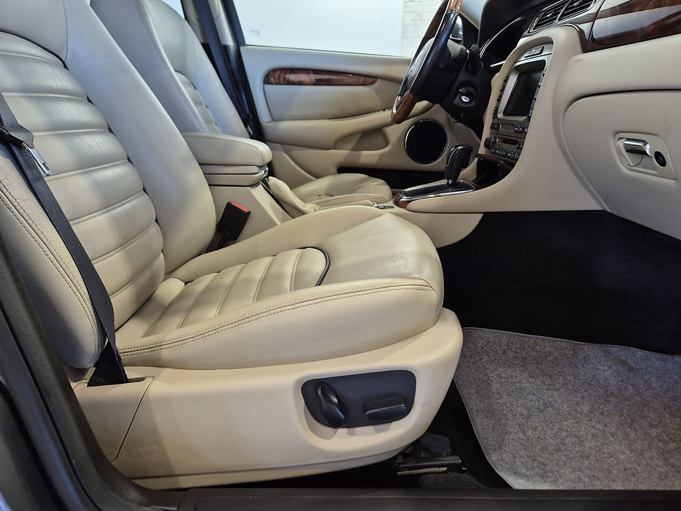 Küçük resim: JAGUAR X-TYPE 2.2 D EXECUTIVE