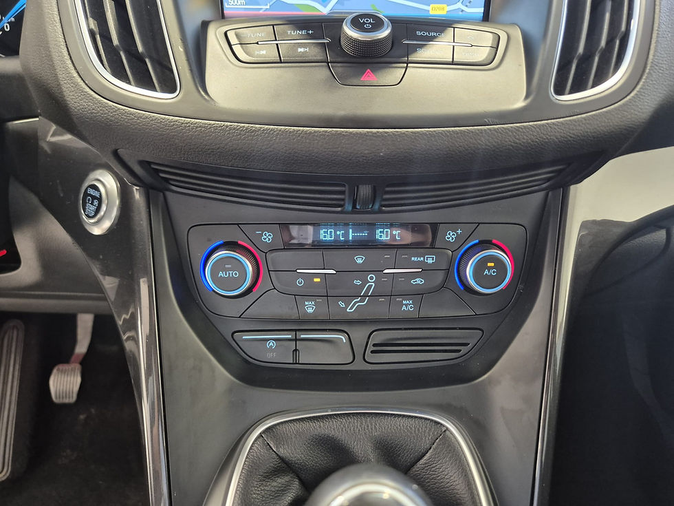 Küçük resim: FORD C-MAX II (2) 1.0 ECOBOOST 125 S&S TITANIUM BV6