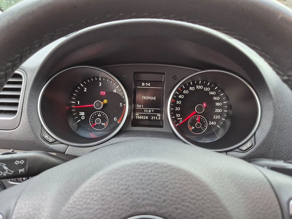 Küçük resim: VOLKSWAGEN GOLF VI SW 1.6 TDI 105 FAP CONFORTLINE