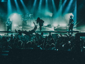 The Amity Affliction Causes Havoc At House Of Blues!