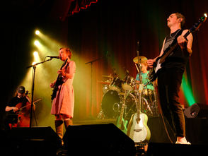 Concert Review: Throwing Muses at The Parkway Theater in Minneapolis, MN