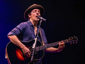 Concert Review: Jason Mraz at Tree House Brewing Summer Stage in Deerfield, MA