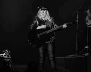 Melissa Etheridge and Joss Stone Co-headlined The Wind Creek Events Center in Bethlehem, PA
