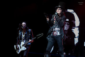 Concert Review: Alice Cooper at Emen's Auditorium in Muncie, Indiana!