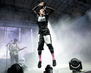 YUNGBLUD, Games We Play and The Regrettes at The Stone Pony Summer Stage, Asbury Park, NJ 07-15-23