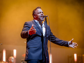 Average White Band,
Royal Albert Hall, London
Thursday 2nd May