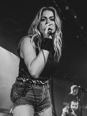 Concert Review: Alana Springsteen at Òran Mór in Glasgow, Scotland