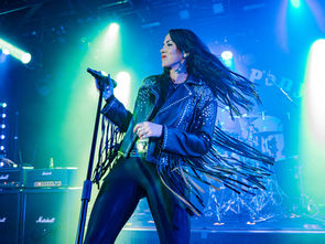 Dorothy; The Redemption Tour with Cory Marks, Took The Legendary Stone Pony in Asbury Park, NJ to Tombstone Town!