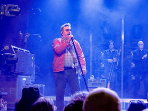 Concert Review: They Might Be Giants at Brooklyn Steel, NY