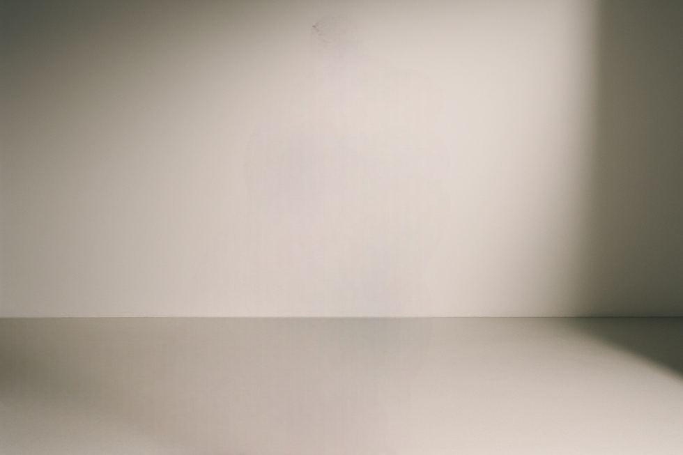 Minimalist Fashion Editorial Aug 2 2025 (1).png