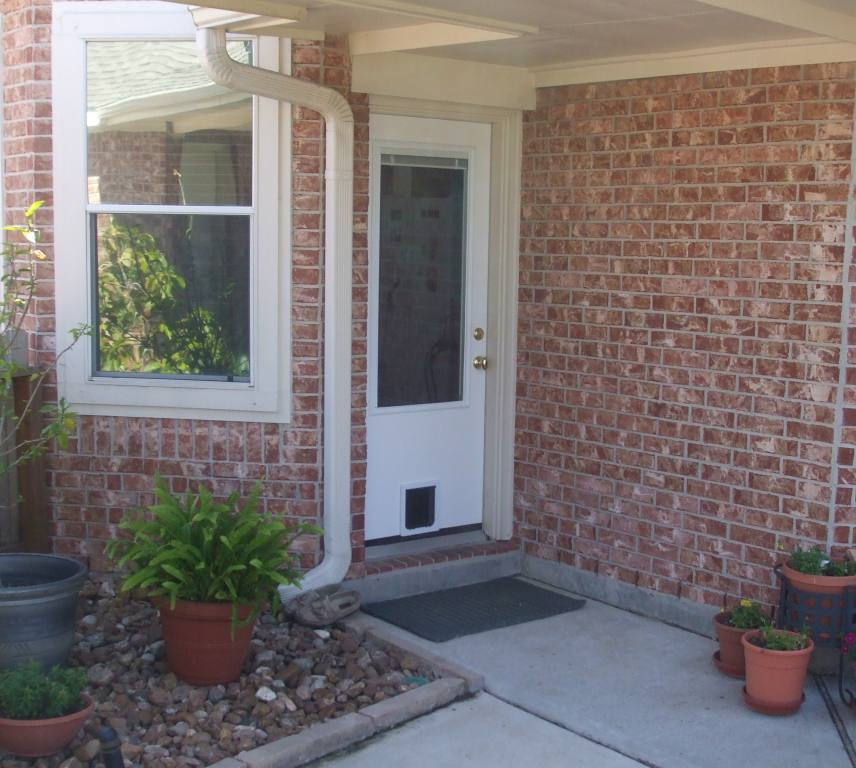 XPD9504 _ $1,325 Mini Blinds
