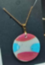 Pendentif aux couleurs transgenres, rose, blanc, bleu, pour l'affirmation de soi cinebycine