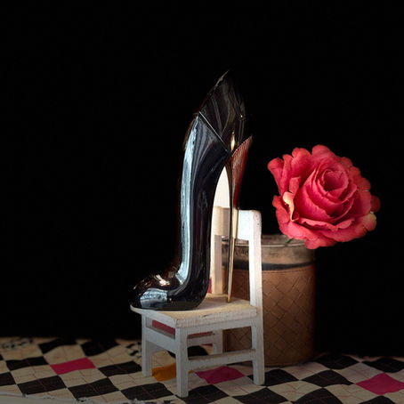 惹き立てるのは“その人らしさ” —　　 タイプ別ホワイトデーフレグランス　　