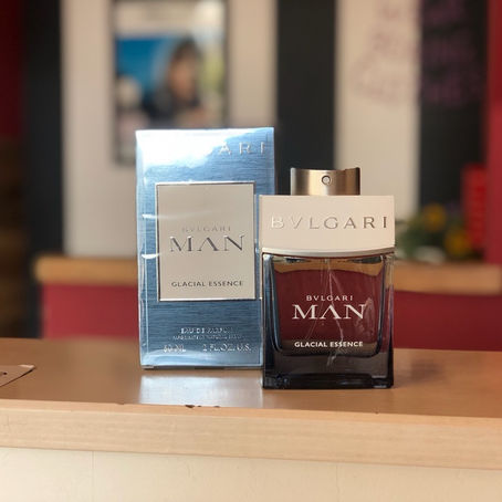 銀世界の雪山 冷たく透き通った空気 ブルガリ マン グレイシャル エッセンス