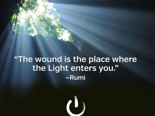 【Quote of the Day】The wound is the place where the Light enters you(有傷口的地方就是光進入生命的地方)