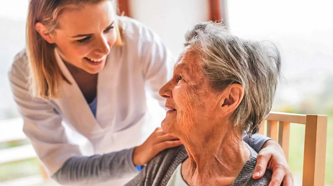 5360-caregiver_senior_woman-1296x728-header.jpg.webp