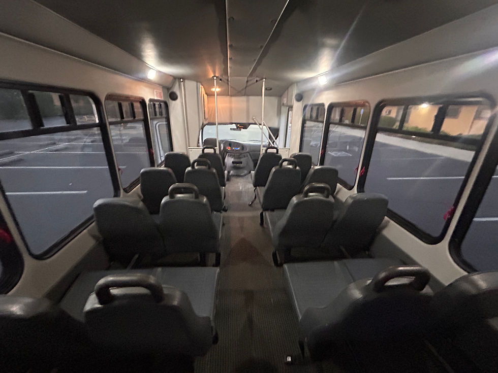 Thumbnail: 2008 ford E450 Econoline shuttle bus 